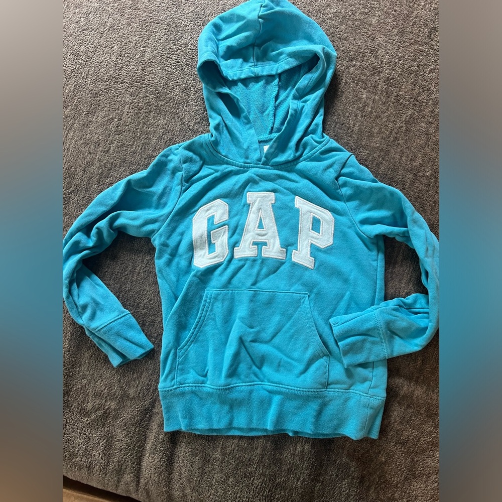💛3 for $16 Sale/Girl’s GAP Hoodie